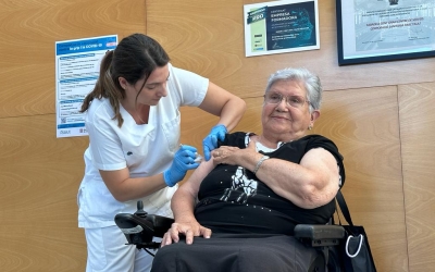 La Lola Martí ha sigut la primera en vacunar-se | Ràdio Sabadell